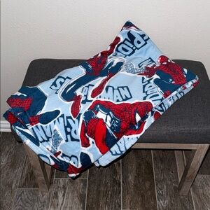 Marvel Spider-Man Fleece Blanket - Red and Blue